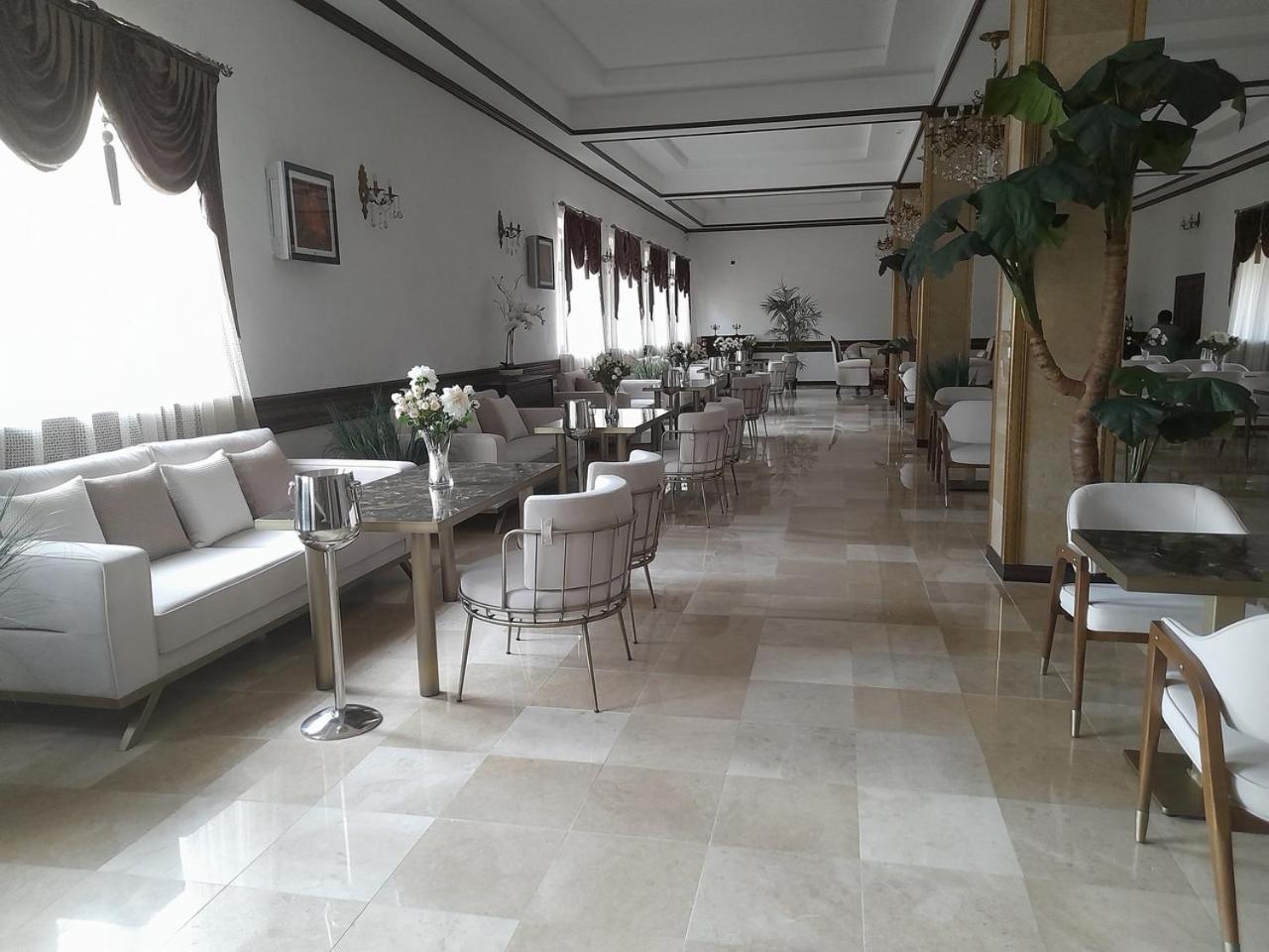 Hotel Krez Kyzylorda Exteriör bild
